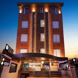 Dolphin International Hotel Varanasi